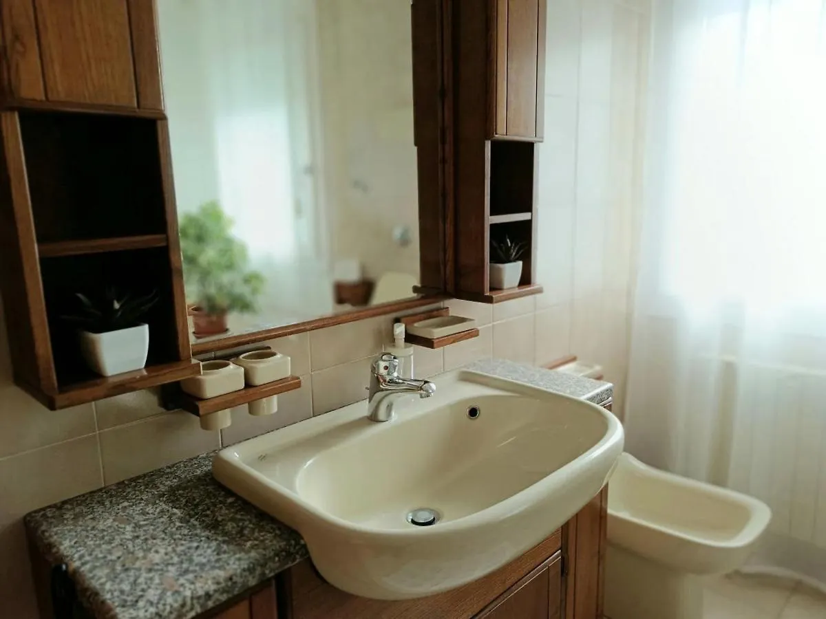 Apartment Niko Casa - 3 Bedroom Townhouse Ceggia Italy