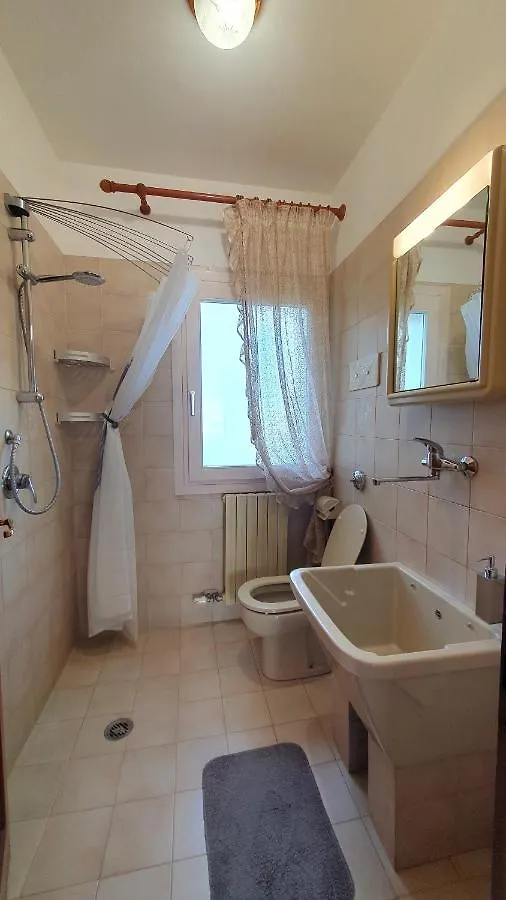 Niko Casa - 3 Bedroom Townhouse Ceggia Apartment